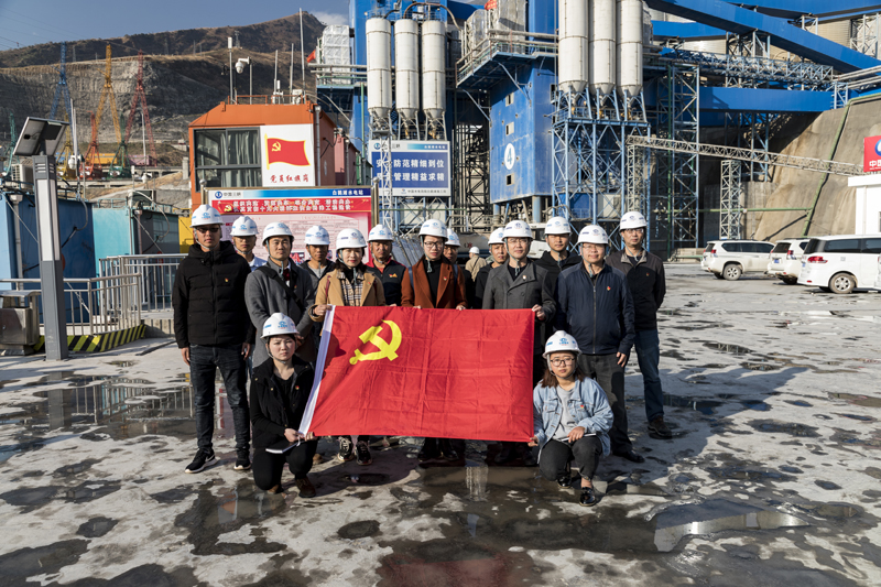 1548400267114503.jpg 聯(lián)合公司合影.jpg