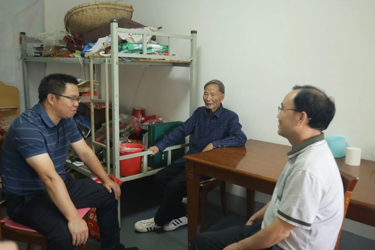 1696812637132630.jpg 4.jpg